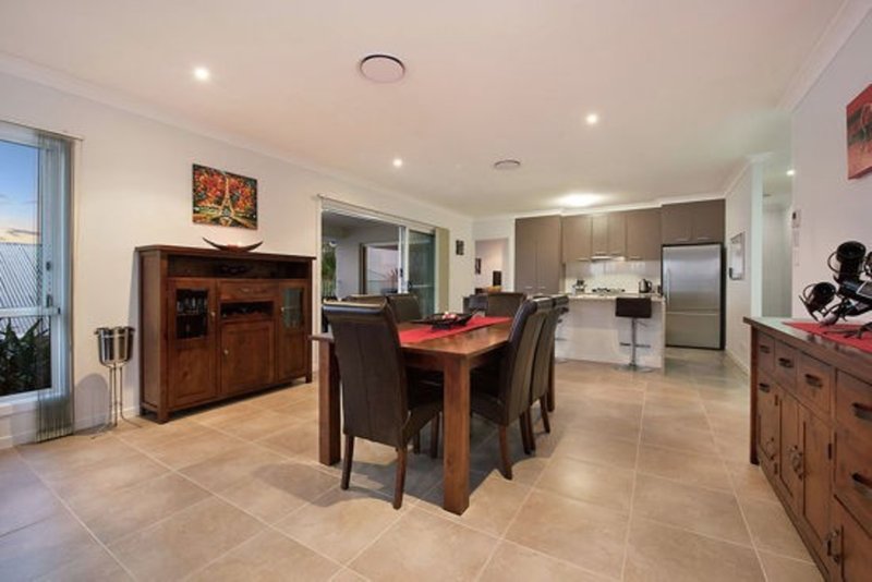 Photo - 5 Kindal Court, Palmwoods QLD 4555 - Image 2