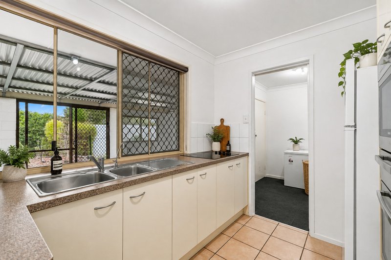 Photo - 5 Kingfisher Close, Runcorn QLD 4113 - Image 5