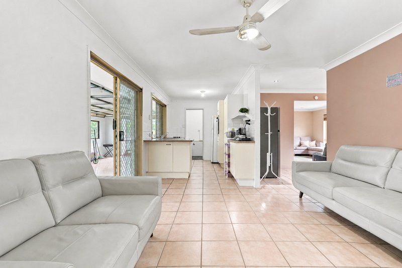 Photo - 5 Kingfisher Close, Runcorn QLD 4113 - Image 9