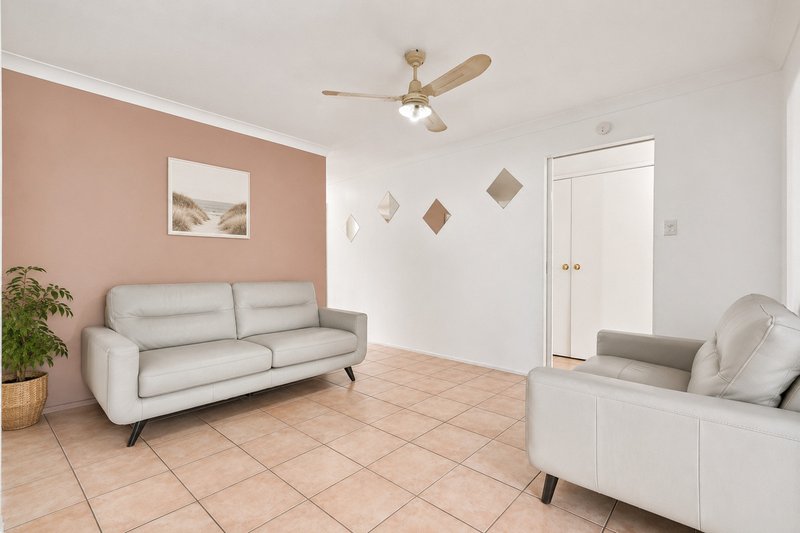 Photo - 5 Kingfisher Close, Runcorn QLD 4113 - Image 10