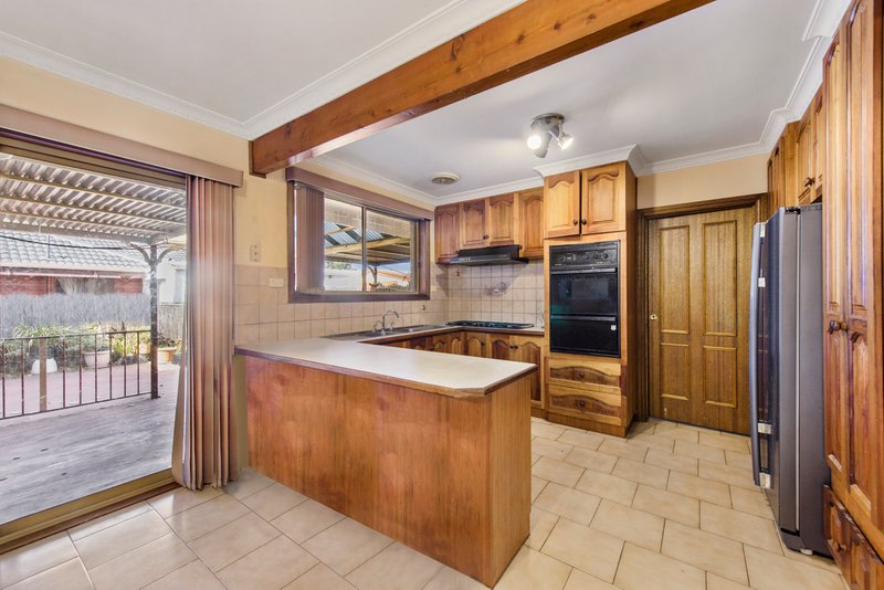 Photo - 5 Kingfisher Court, Kings Park VIC 3021 - Image 2