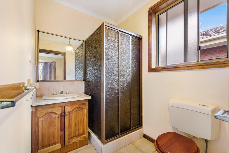 Photo - 5 Kingfisher Court, Kings Park VIC 3021 - Image 5