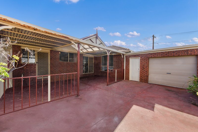 Photo - 5 Kingfisher Court, Kings Park VIC 3021 - Image 14