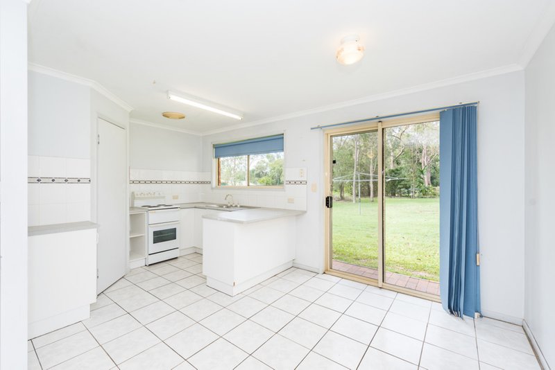 Photo - 5 Kintra Court, Branyan QLD 4670 - Image 6