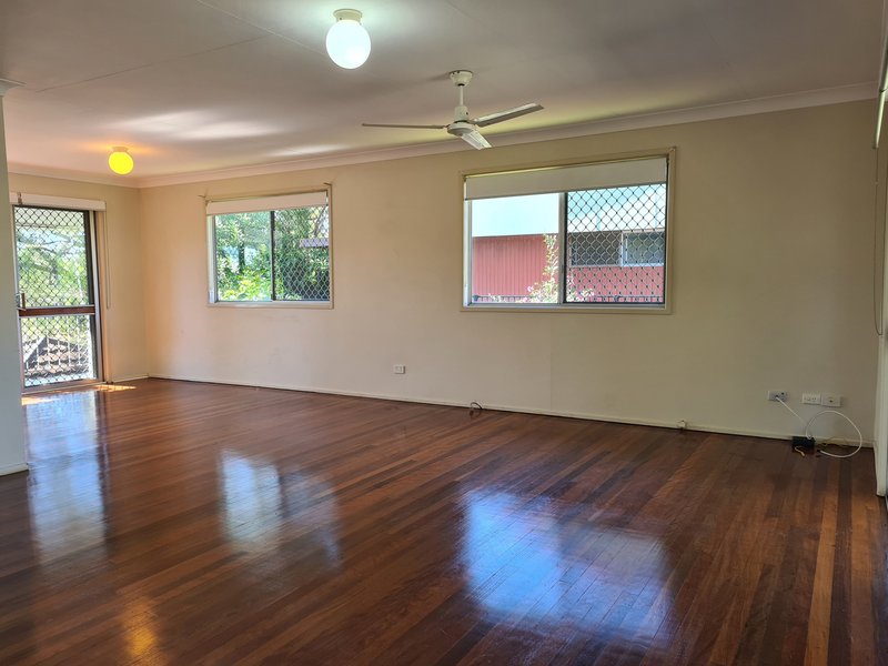 Photo - 5 Kirby Court, Rochedale South QLD 4123 - Image 4