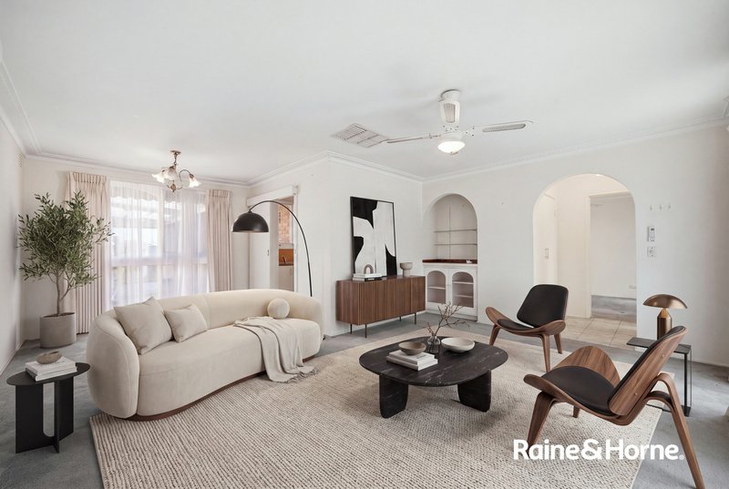 Photo - 5 Kirra Court, Springvale South VIC 3172 - Image 2