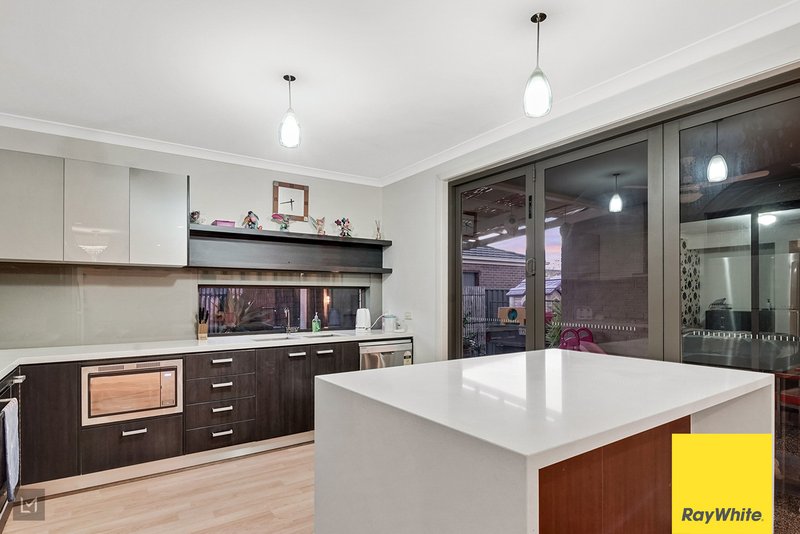 Photo - 5 Kirrama Street, Tarneit VIC 3029 - Image 5