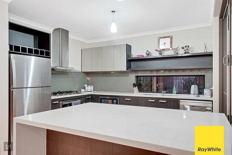 Photo - 5 Kirrama Street, Tarneit VIC 3029 - Image 6