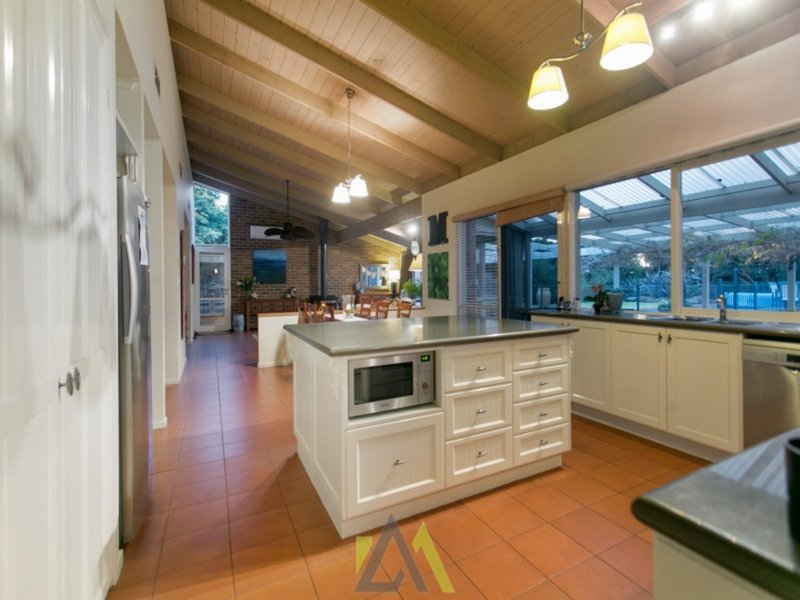 Photo - 5 Kirribilli Close, Langwarrin VIC 3910 - Image 2