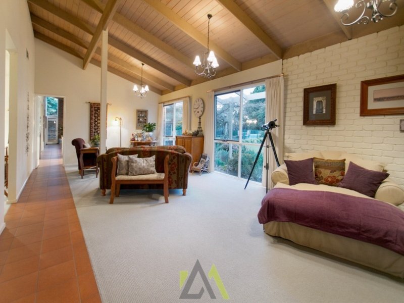 Photo - 5 Kirribilli Close, Langwarrin VIC 3910 - Image 8