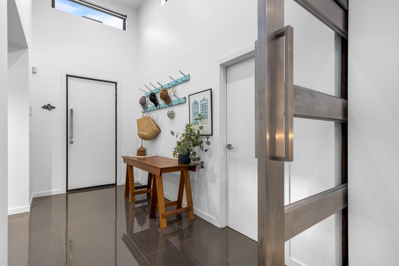 Photo - 5 Kirwan Close, Mount Clear VIC 3350 - Image 2