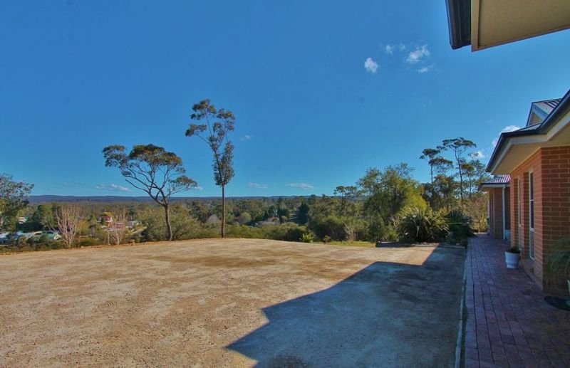 Photo - 5 Kitchener Street, Lawson NSW 2783 - Image 2