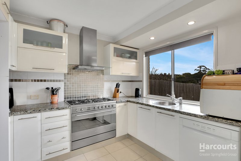 Photo - 5 Knight Street, Redbank Plains QLD 4301 - Image 2