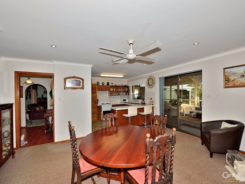 Photo - 5 Kookerbrook Street, Dudley Park WA 6210 - Image 6