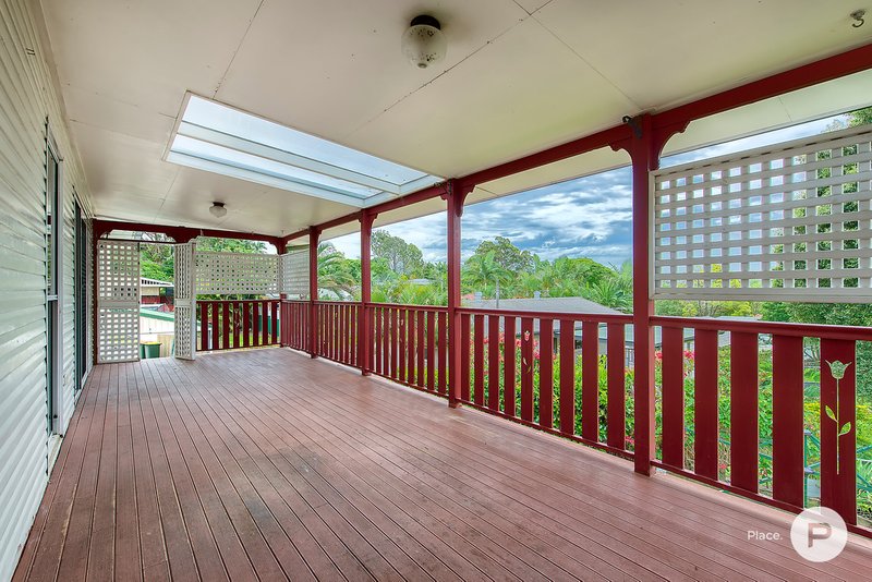 Photo - 5 Koolewong Street, Stafford Heights QLD 4053 - Image 3