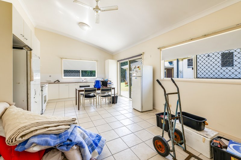 Photo - 5 Kurrawa Court, Moore Park Beach QLD 4670 - Image 25