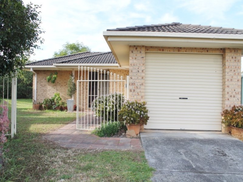 Photo - 5 Kuta Place, Quakers Hill NSW 2763 - Image 1