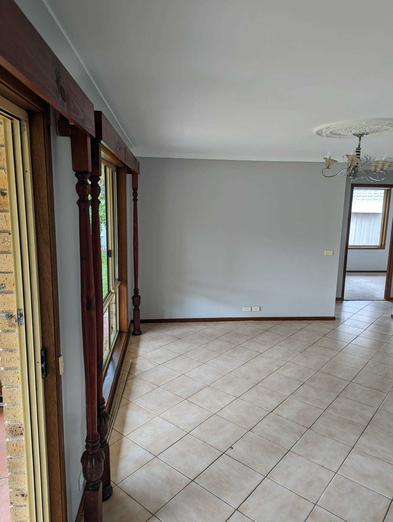Photo - 5 Kuta Place, Quakers Hill NSW 2763 - Image 2