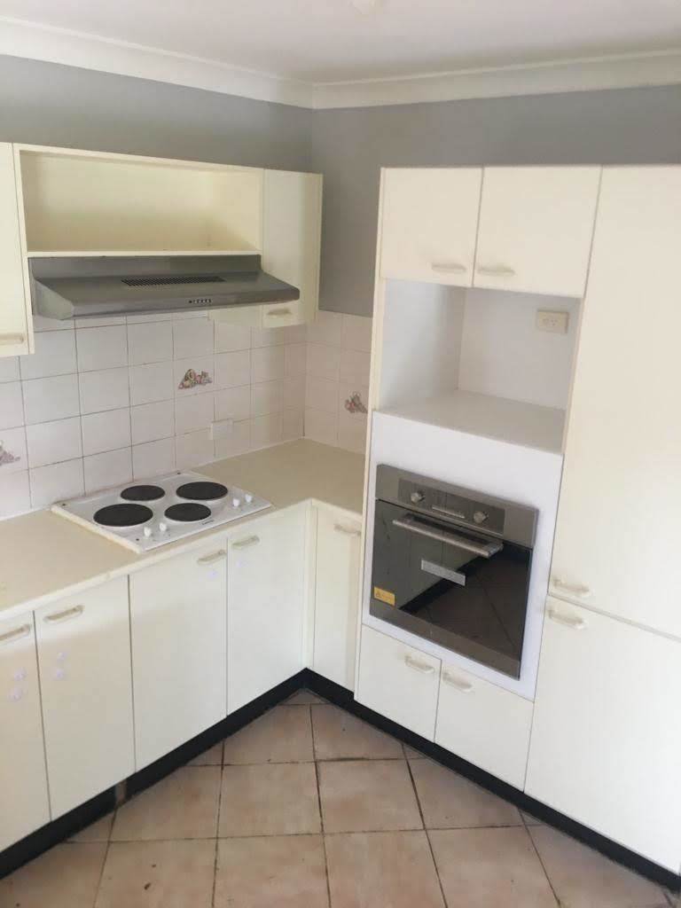 Photo - 5 Kuta Place, Quakers Hill NSW 2763 - Image 4