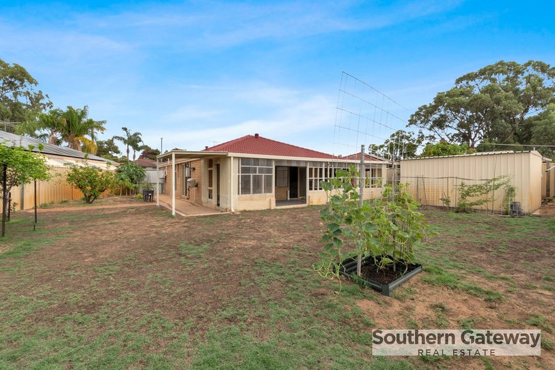 Photo - 5 Lacey Court, Parmelia WA 6167 - Image 25