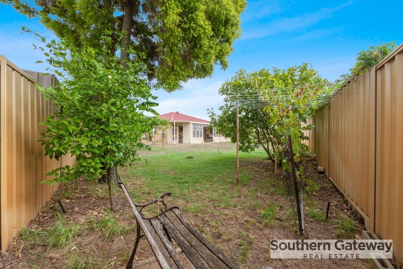 Photo - 5 Lacey Court, Parmelia WA 6167 - Image 26