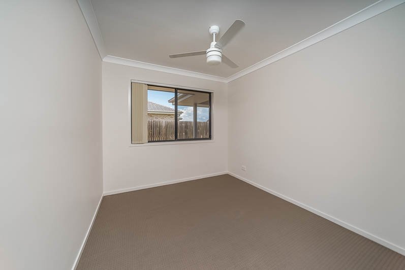 Photo - 5 Lachlan Street, Gleneagle QLD 4285 - Image 6