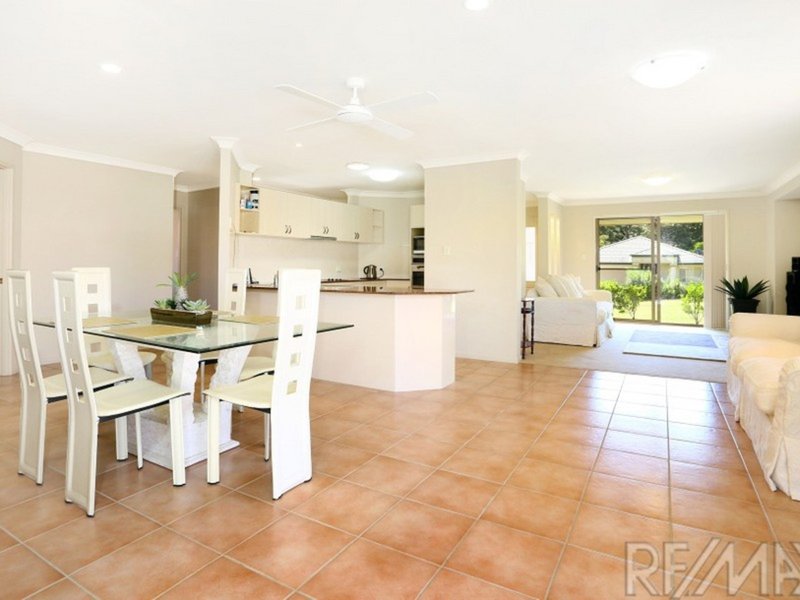 Photo - 5 Lacie Crt , Mudgeeraba QLD 4213 - Image 3