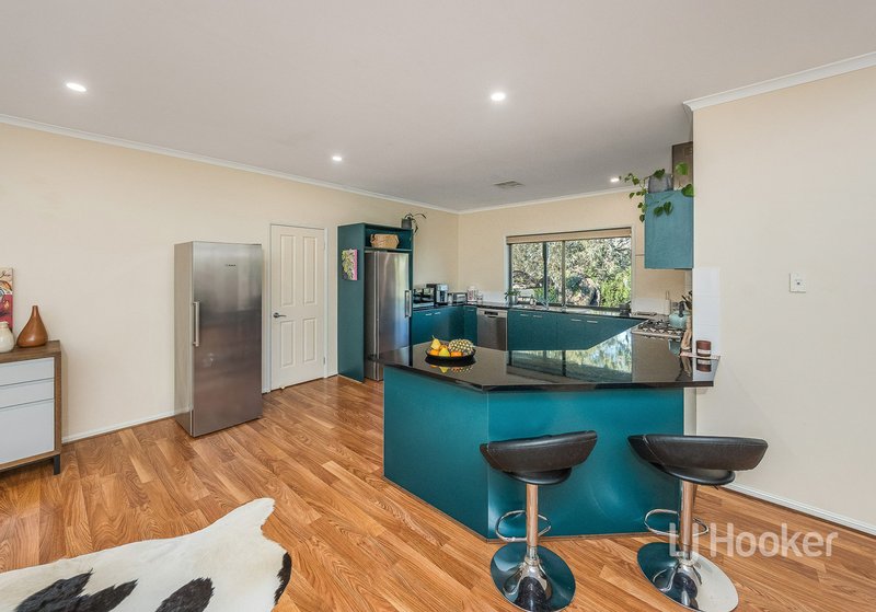 Photo - 5 Lady Bute Drive, Mount Barker SA 5251 - Image 8