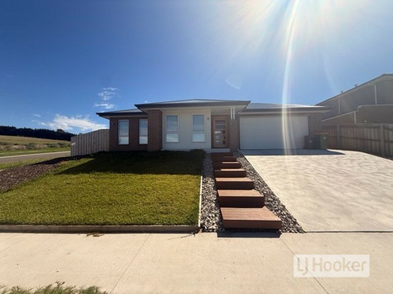 Photo - 5 Lady Harriet Drive, Lakes Entrance VIC 3909 - Image 1