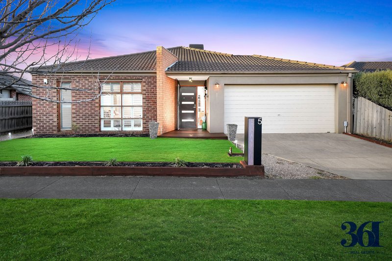 Photo - 5 Lady Penrhyn Drive, Wyndham Vale VIC 3024 - Image 1