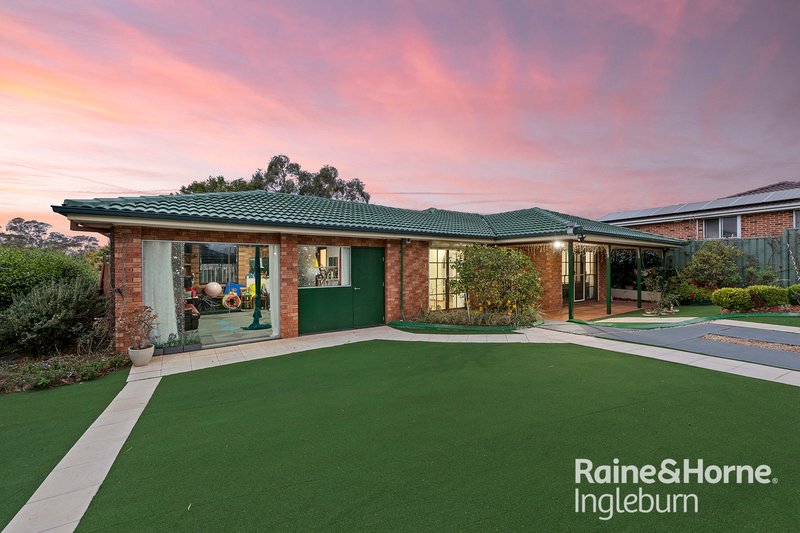 Photo - 5 Lagonda Drive, Ingleburn NSW 2565 - Image 2