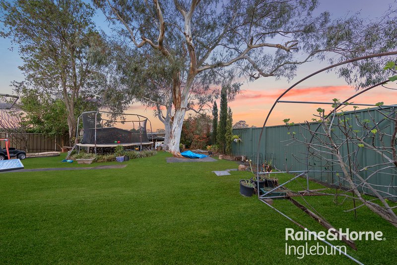 Photo - 5 Lagonda Drive, Ingleburn NSW 2565 - Image 20