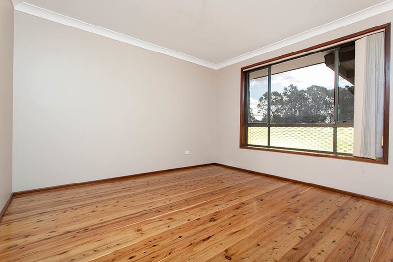 Photo - 5 Lake Entrance Road, Warilla NSW 2528 - Image 4