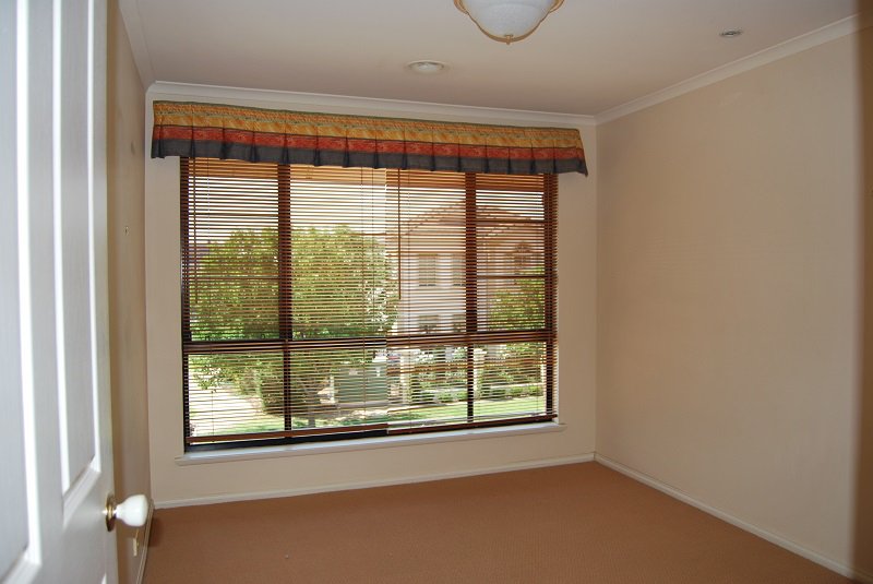 Photo - 5 Lakeside Close, Mawson Lakes SA 5095 - Image 8