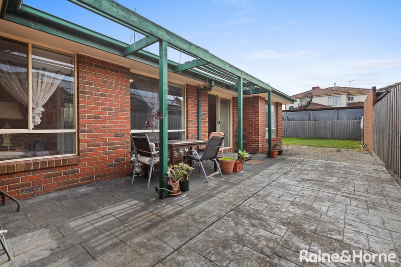 Photo - 5 Lakeside Drive, Roxburgh Park VIC 3064 - Image 14