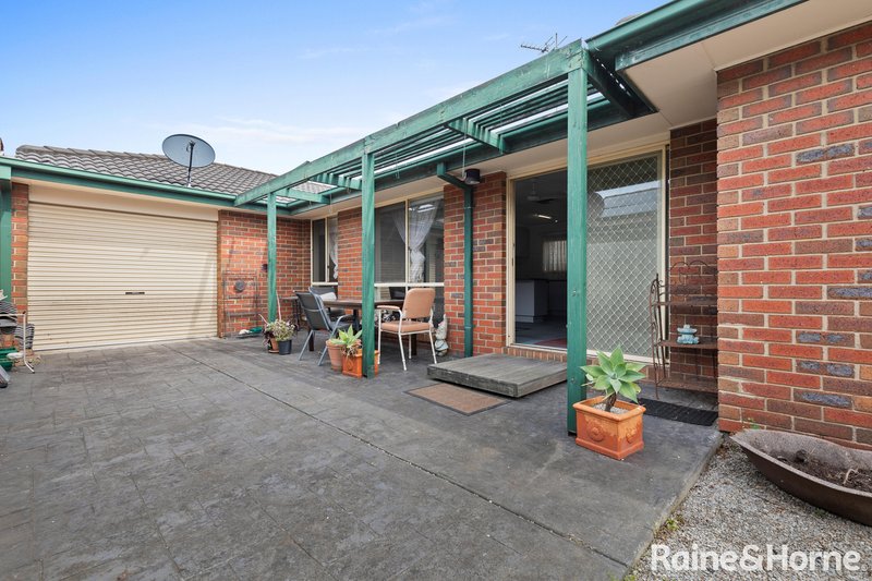 Photo - 5 Lakeside Drive, Roxburgh Park VIC 3064 - Image 15