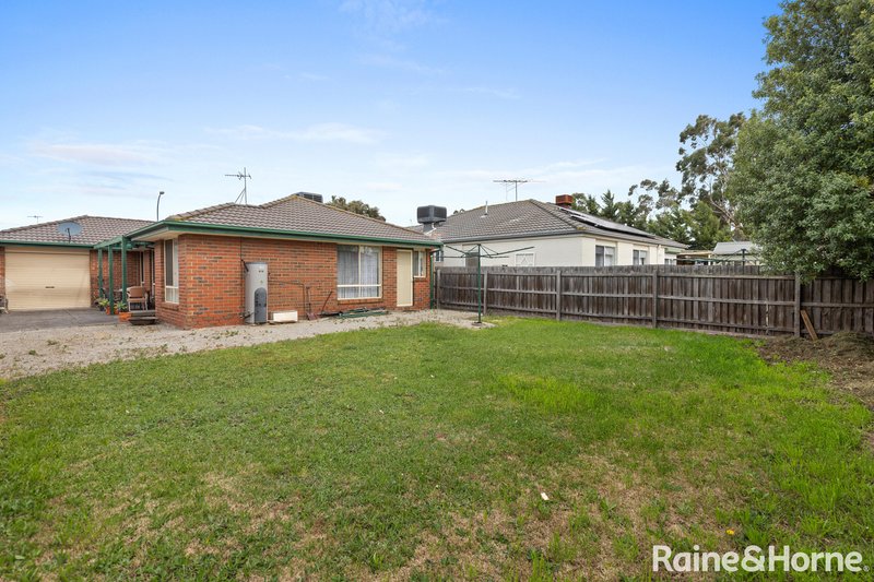 Photo - 5 Lakeside Drive, Roxburgh Park VIC 3064 - Image 17