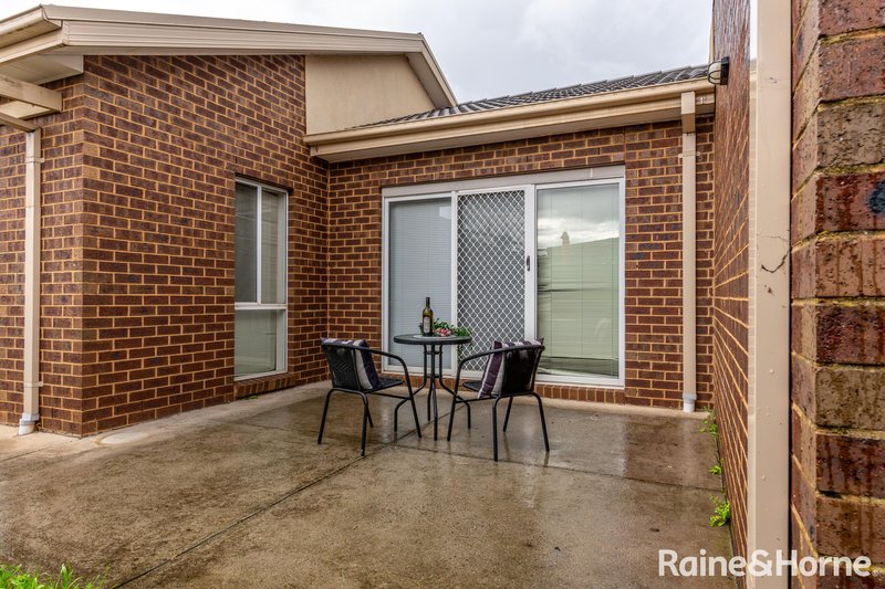 Photo - 5 Lakewood Boulevard, Melton VIC 3337 - Image 12
