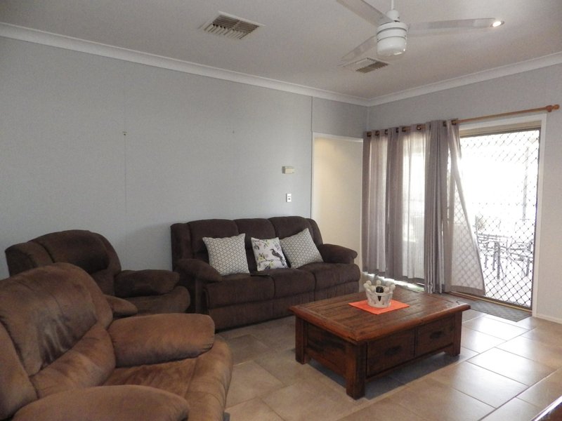 Photo - 5 Laman Street, Roma QLD 4455 - Image 3