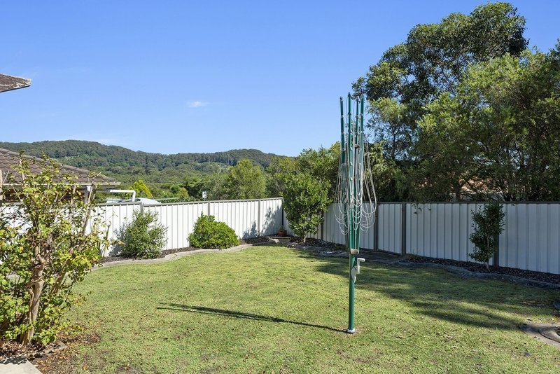 Photo - 5 Lancaster Parade, Bateau Bay NSW 2261 - Image 10