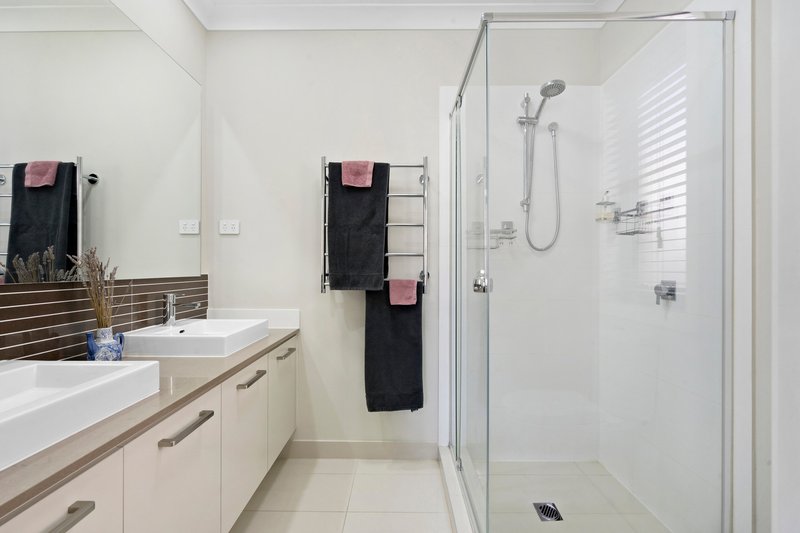 Photo - 5 Lance Street, Jordan Springs NSW 2747 - Image 7