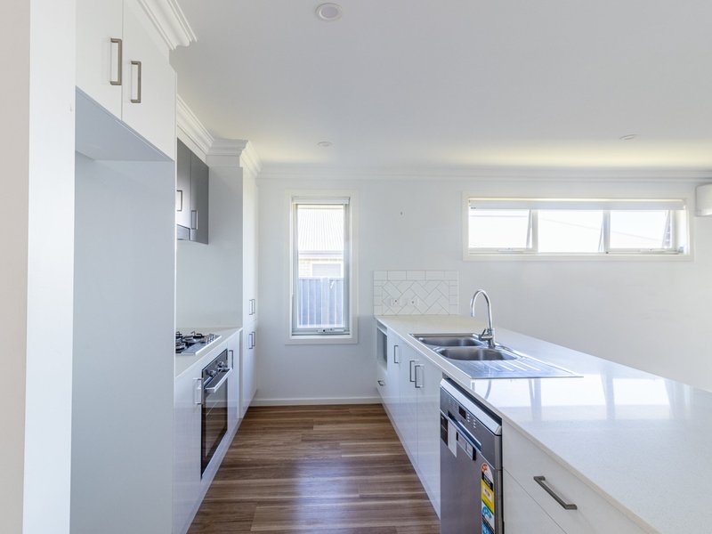 Photo - 5 Lancing Avenue, Sussex Inlet NSW 2540 - Image 2