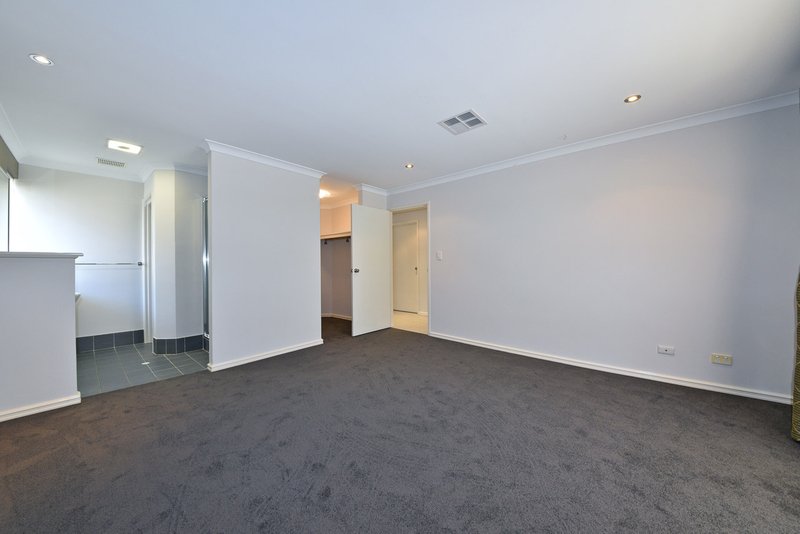 Photo - 5 Lantern Way, Clarkson WA 6030 - Image 4