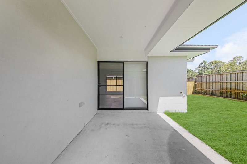 Photo - 5 Lapetus Street, Burpengary QLD 4505 - Image 11