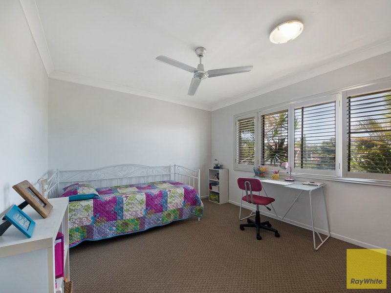 Photo - 5 Larnook Street, Bracken Ridge QLD 4017 - Image 11