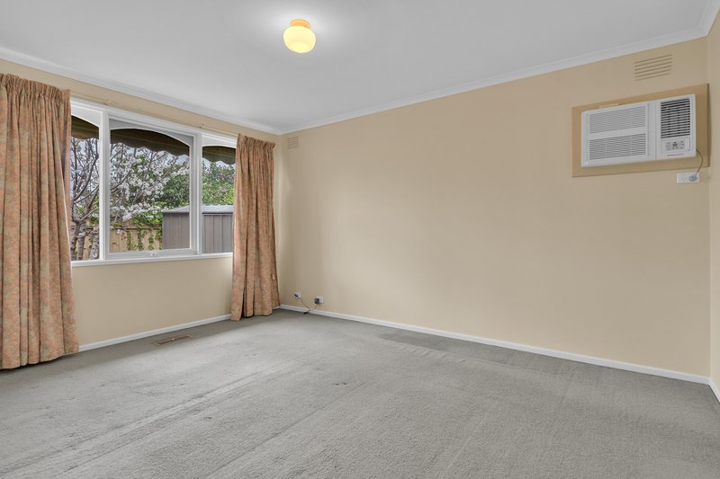 Photo - 5 Latrobe Court, Werribee VIC 3030 - Image 5