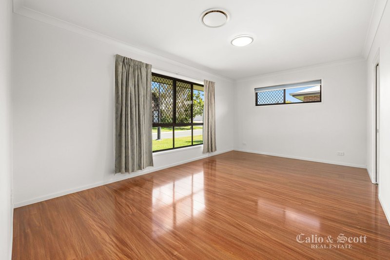 Photo - 5 Lauren Circuit, Brighton QLD 4017 - Image 11