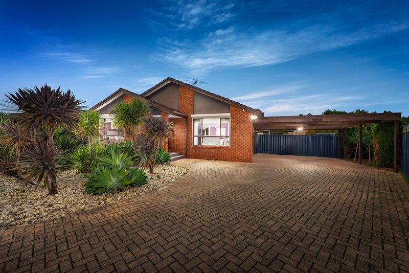 5 Laver Court, Mill Park VIC 3082