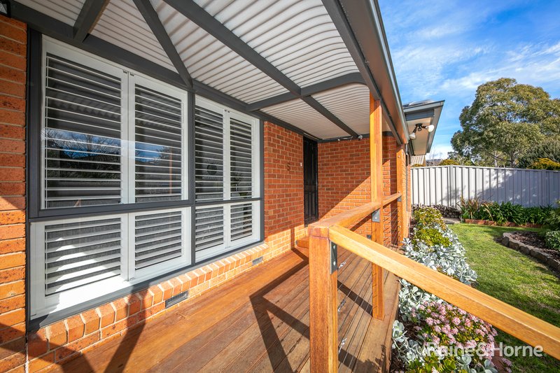 Photo - 5 Lawrence Avenue, Sunbury VIC 3429 - Image 3