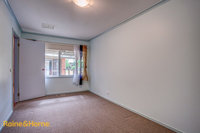 Photo - 5 Lawrence Avenue, Sunbury VIC 3429 - Image 14